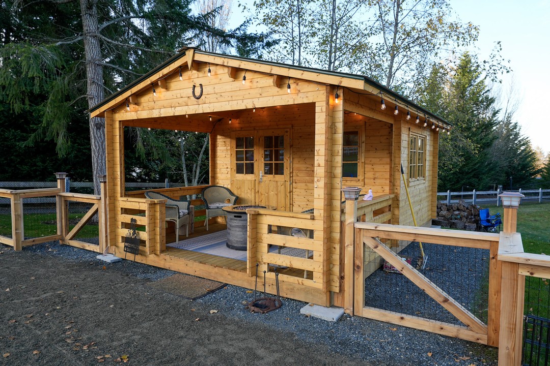 Front view of the Big Sky Cabin tiny cabin with covered porch