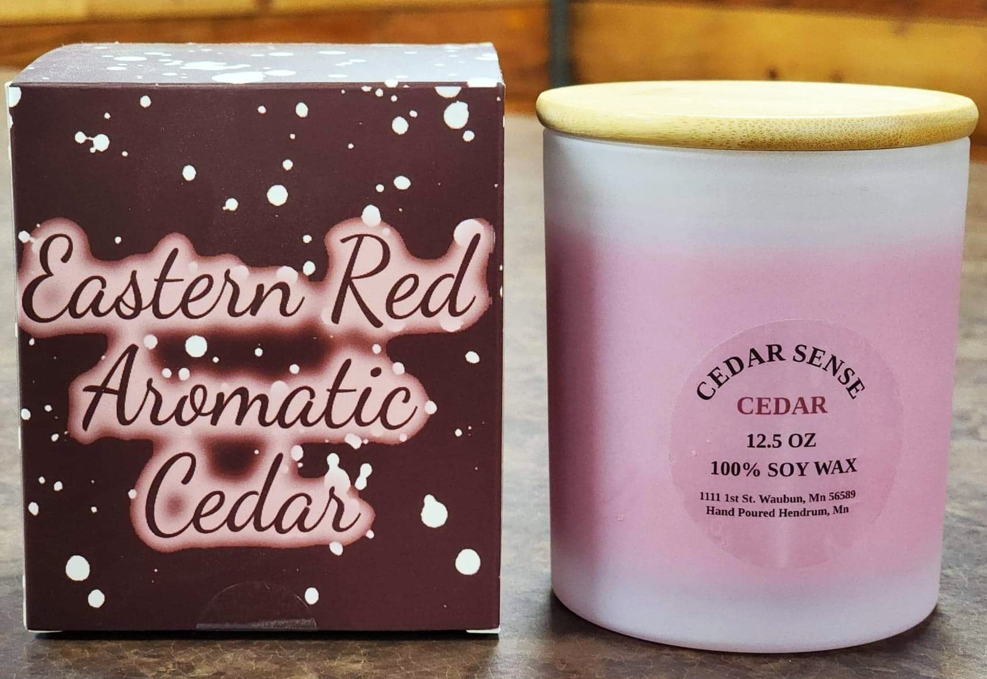 Smoked Cedar Wood Candles | Eastern Red Aromatic Cedar Oil Candles - Image 9