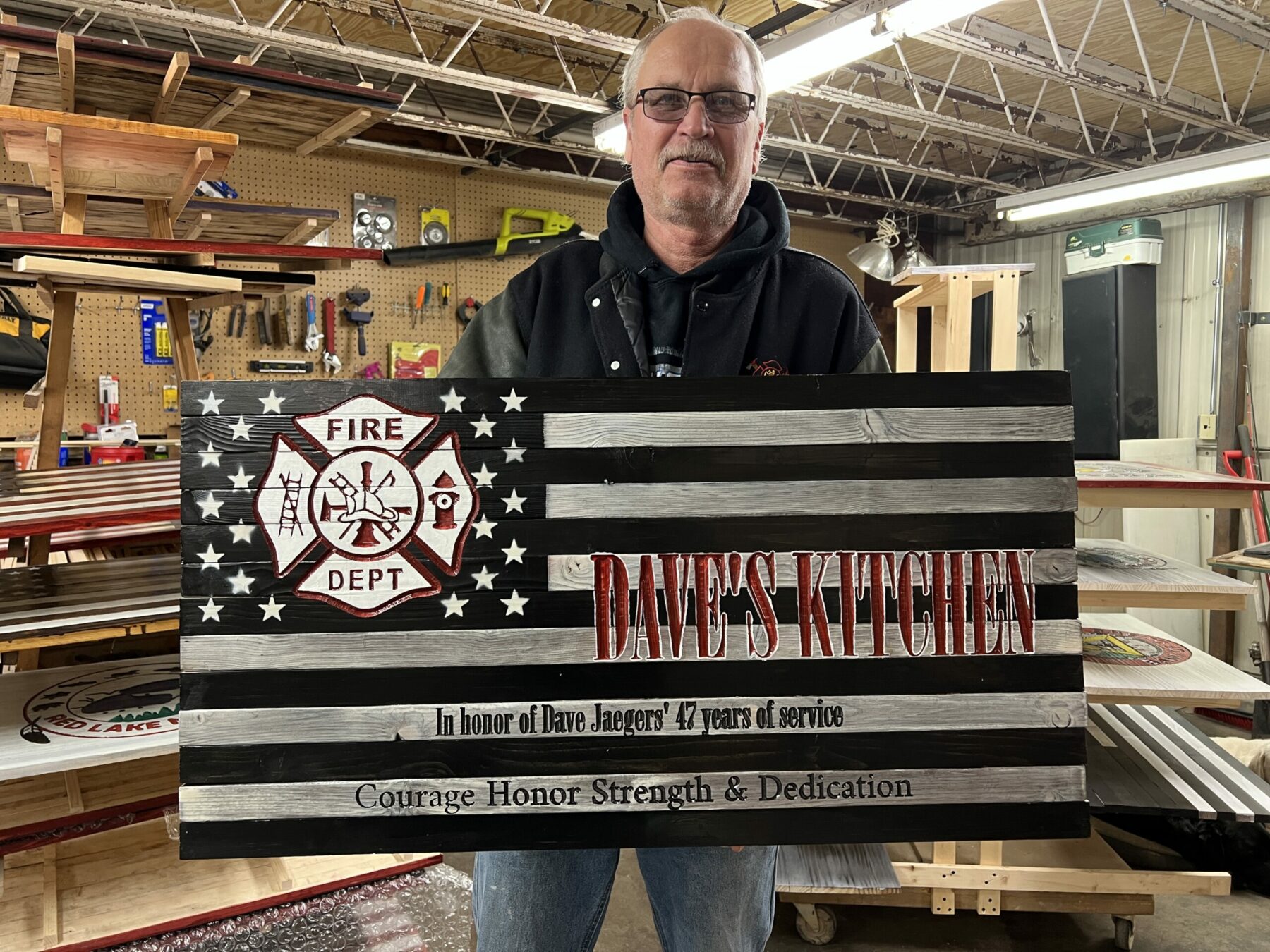 mah fd custom wooden flag