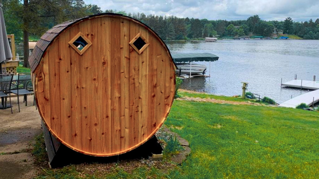 outdoor barrel sauna