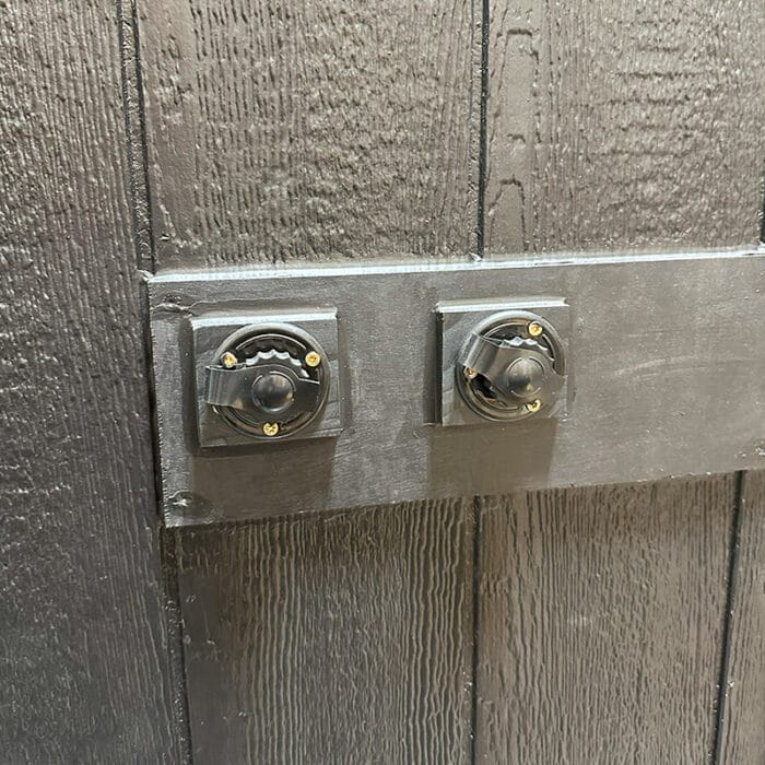 Top-down view of sauna placement showing layout and window positioning