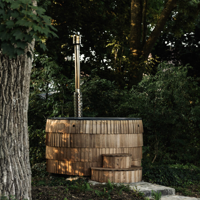 Iglucraft Wood Fired Hot Tub | Premium Outdoor Wood Burning Hot Tub | Ebony or Chestnut - Image 3