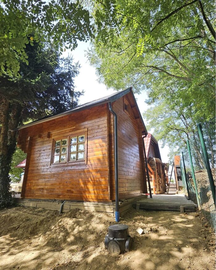 The Hudson Bunkie | Log Cabin Kit with Loft - Image 3
