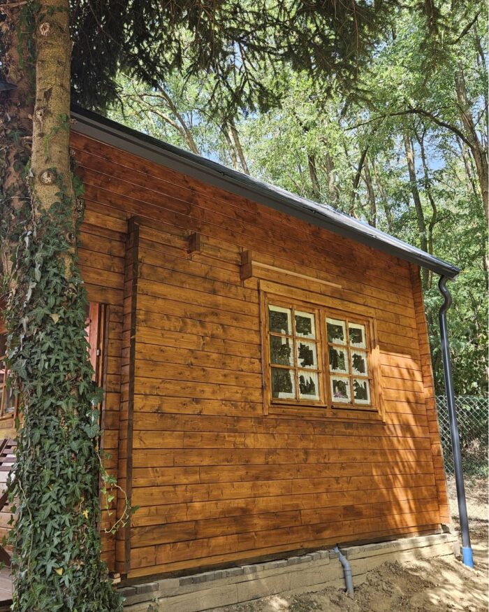 The Hudson Bunkie | Log Cabin Kit with Loft - Image 5
